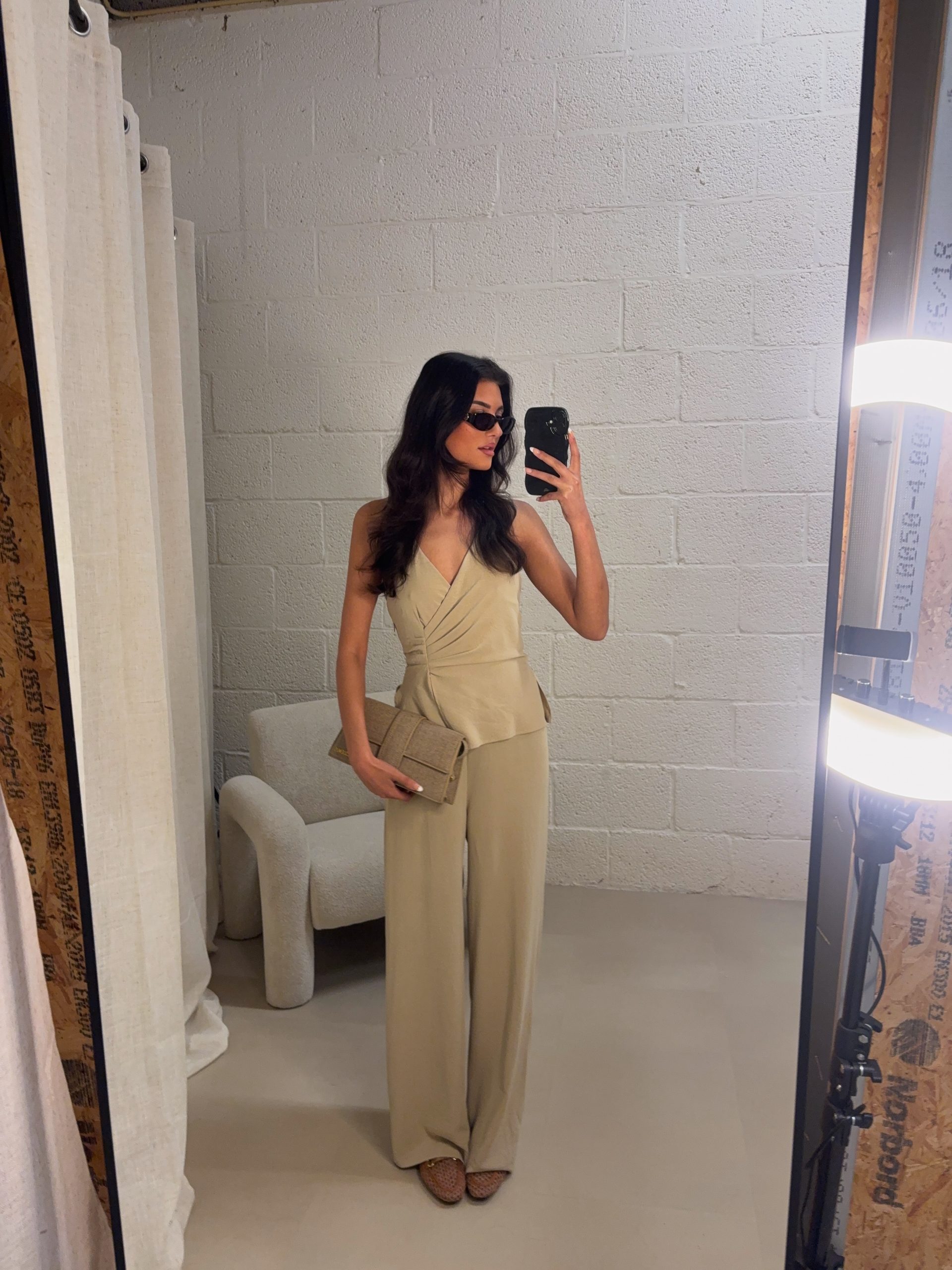 IMG_7518 Amy-rose jumpsuit - Beige - Afbeelding 1