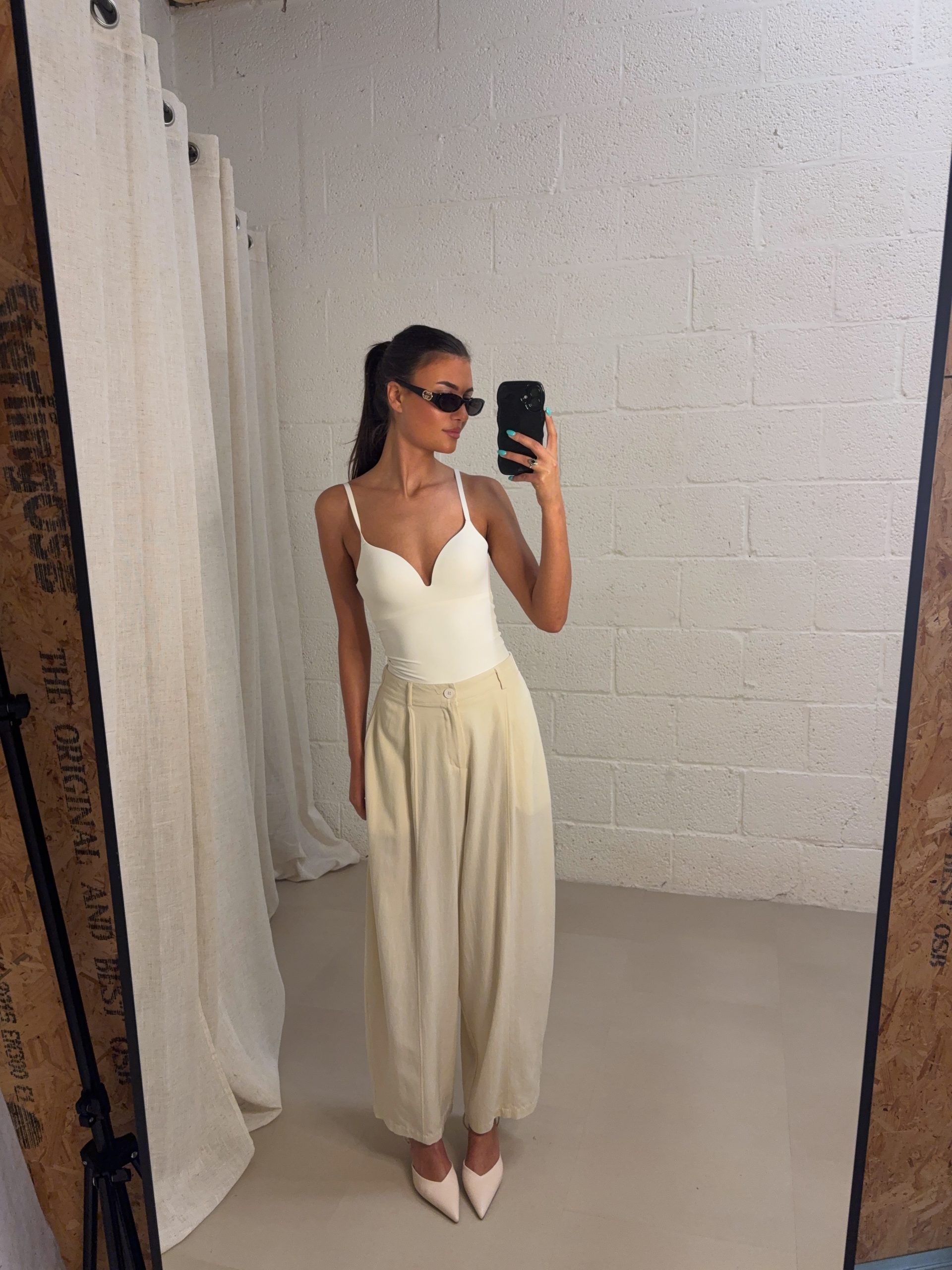 IMG_1026 Alexa linnen pants - beige - Afbeelding 1