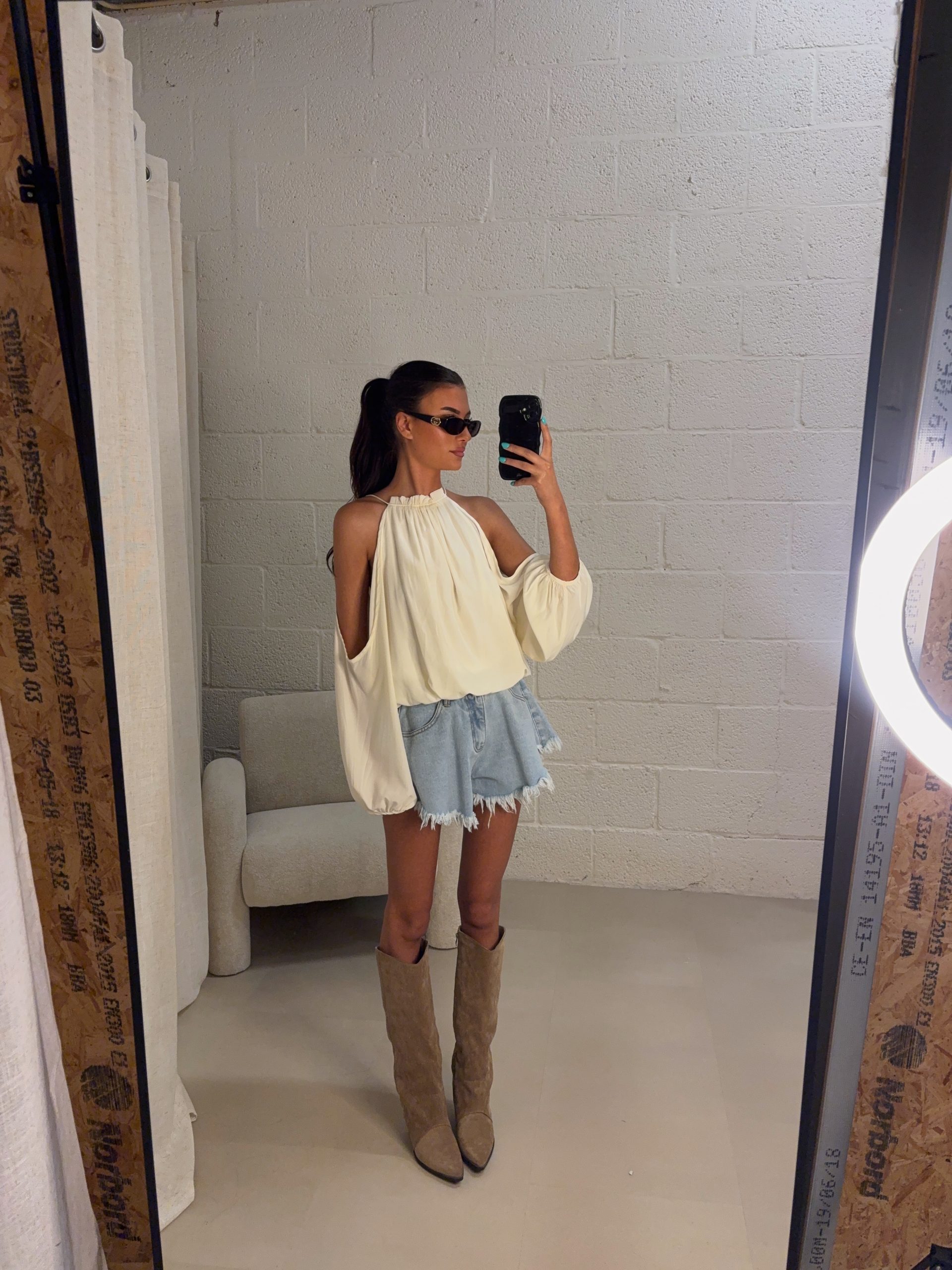 IMG_1329 PRE ORDER Lisa cut out top - White - Afbeelding 1