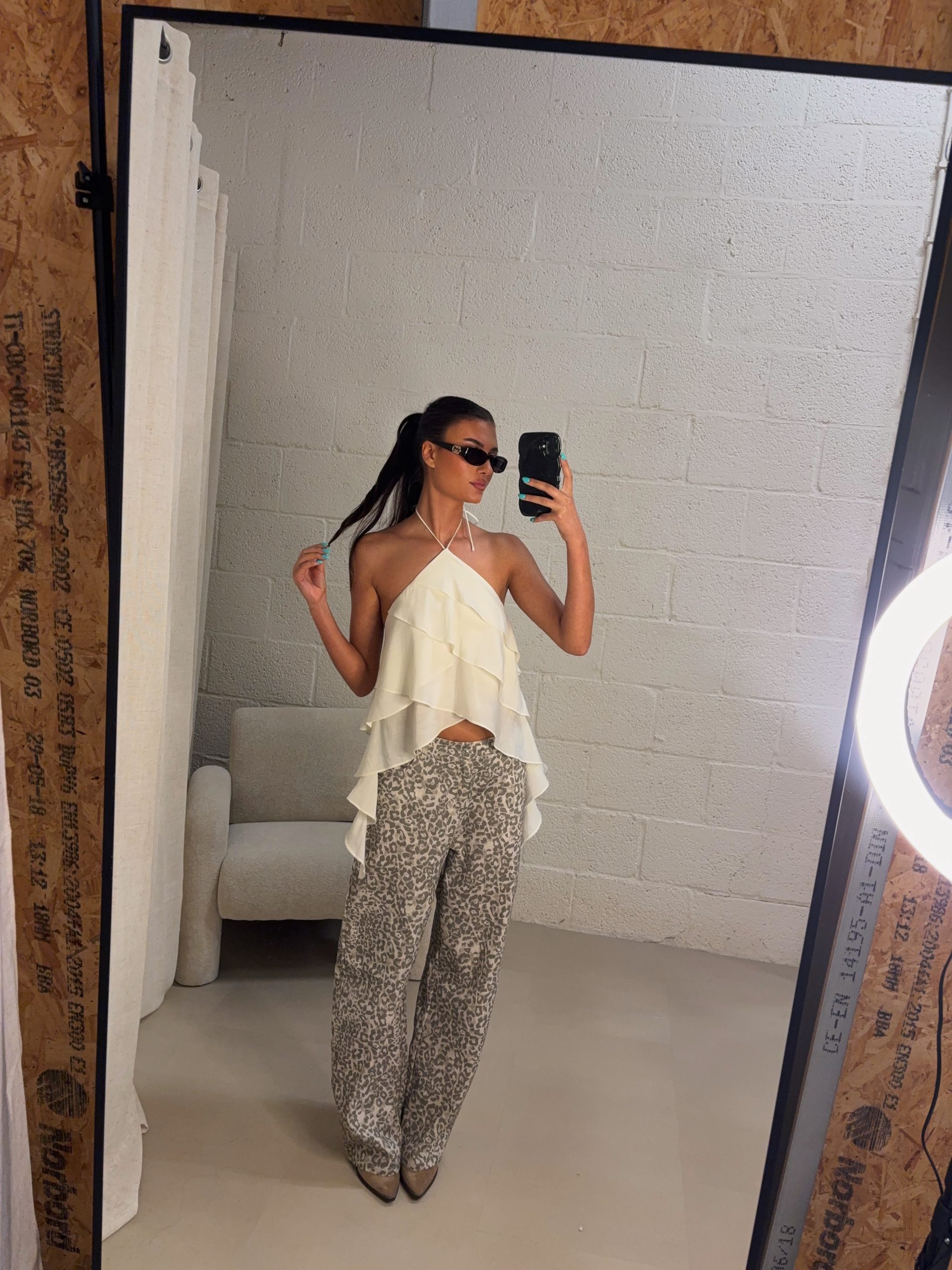 IMG_1330 Kendall ruffle top - White - Afbeelding 1