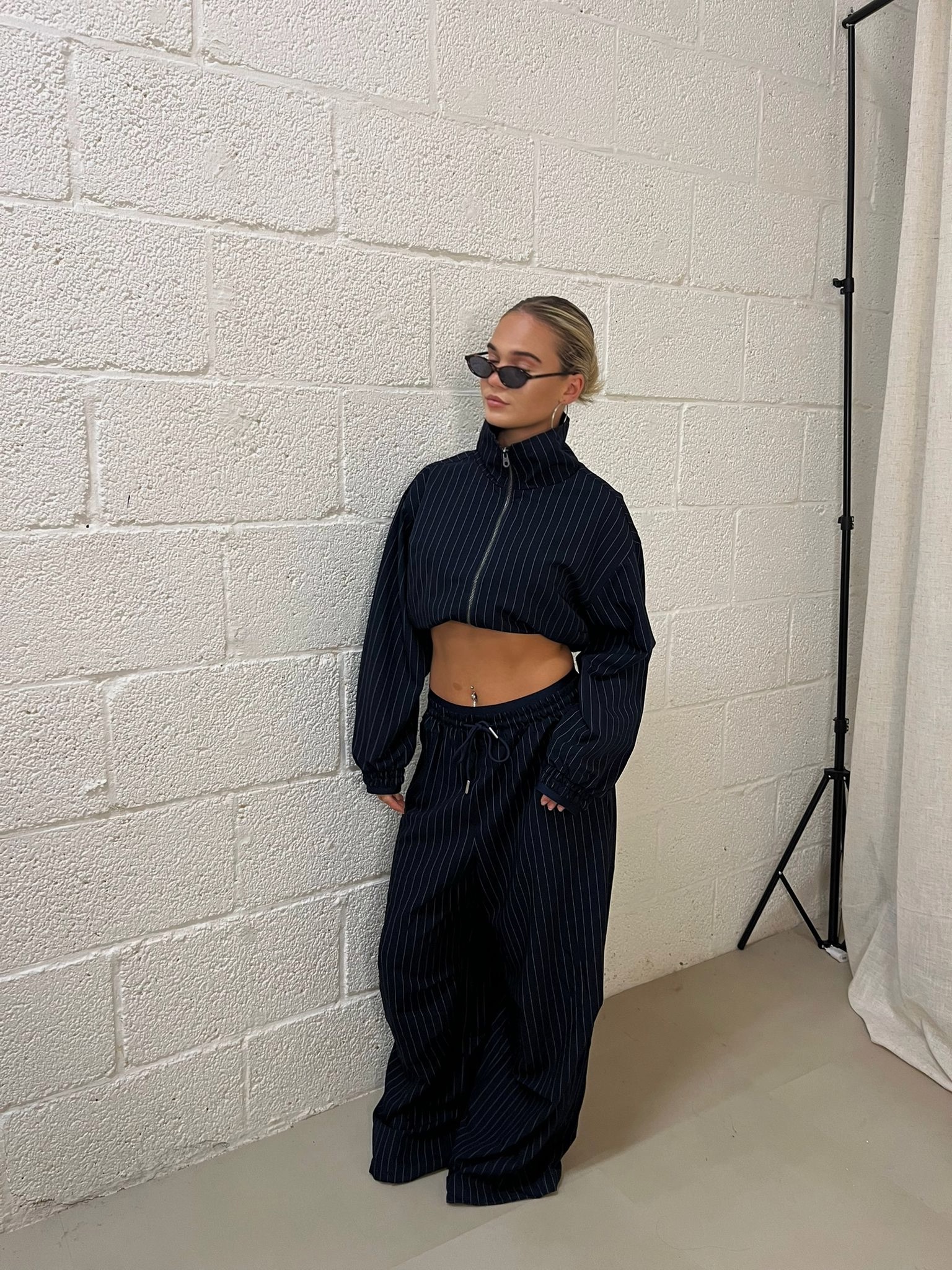 IMG_4513 Lola pinstripe pants - Navy - Afbeelding 1