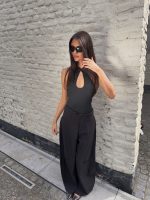Veerle cut out top - Black