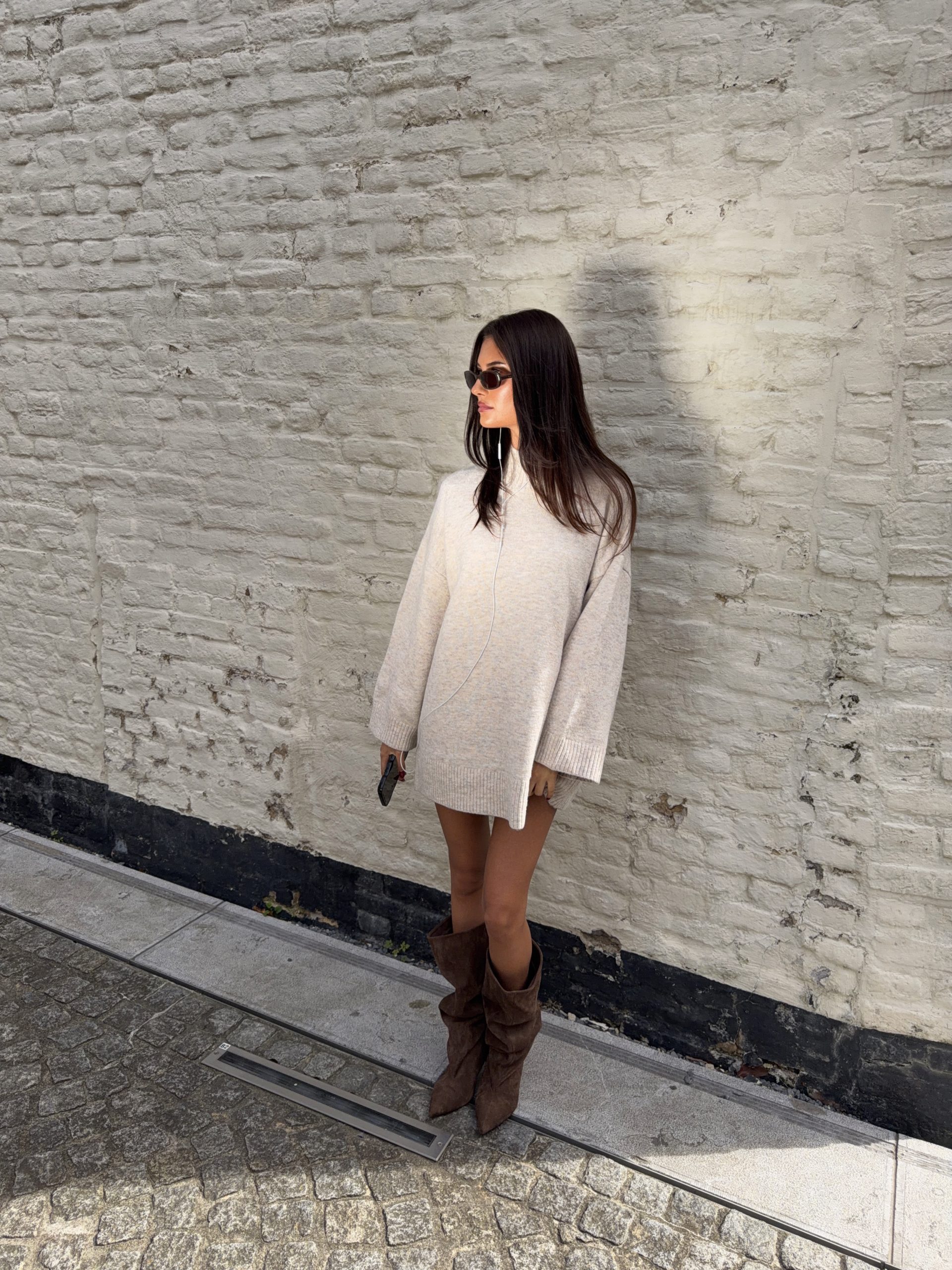 IMG_2767 Jade Sweater dress - Creme - Afbeelding 1